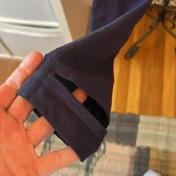 Alo Yoga Leggings with Stirrups-Sz M - Picture 3 of 6